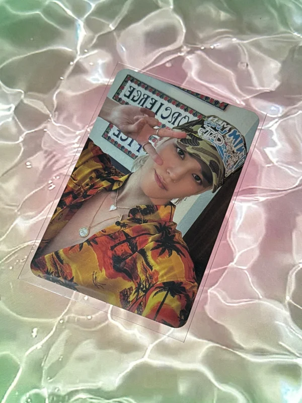 2 Baddies Photobook Ver. 2 Baddies Ver.