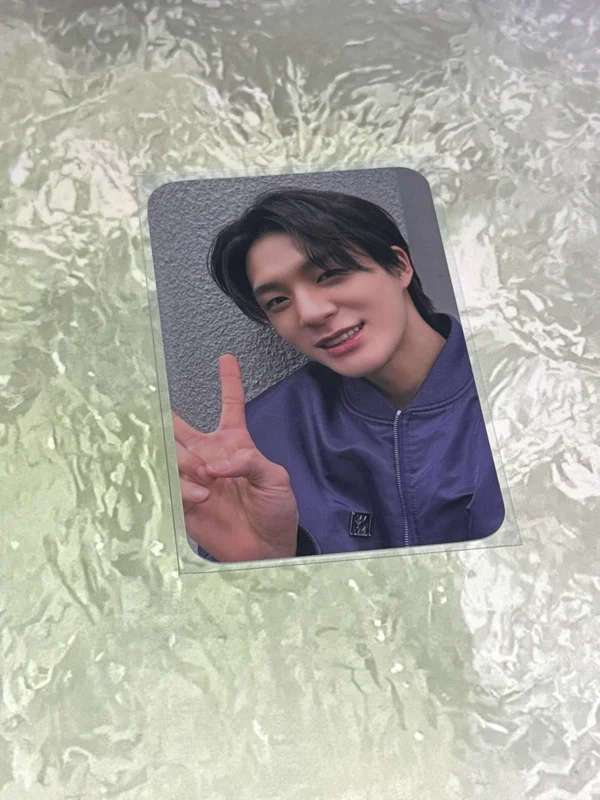 EVER SMTOWN SEASON.2 PHOTO HOLDER & STICKER