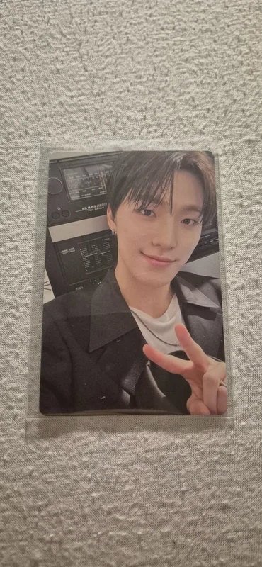 17 IS RIGHT HERE HEAR Ver.