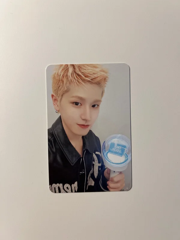 OFFICIAL LIGHT STICK