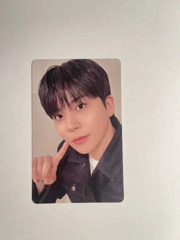 ATEEZ 7TH ANNIVERSARY OFFICIAL POP-UP '8ROOM' RANDOM PHOTOCARD PACK ver.B