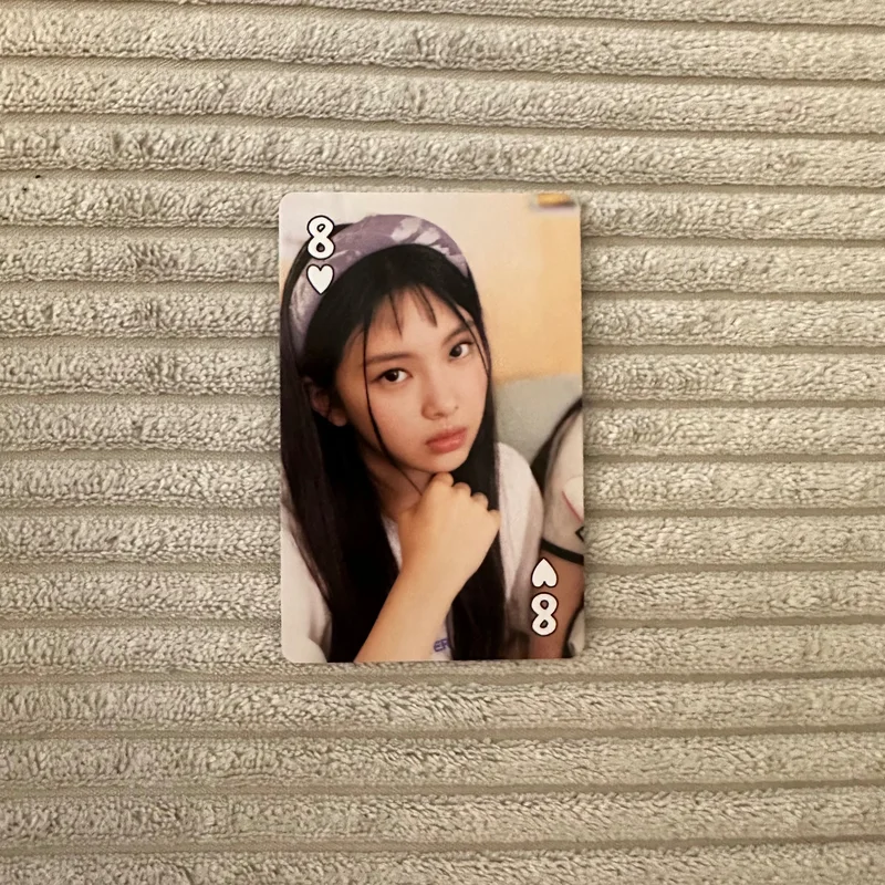 NewJeans 2023 SEASONS GREETINGS