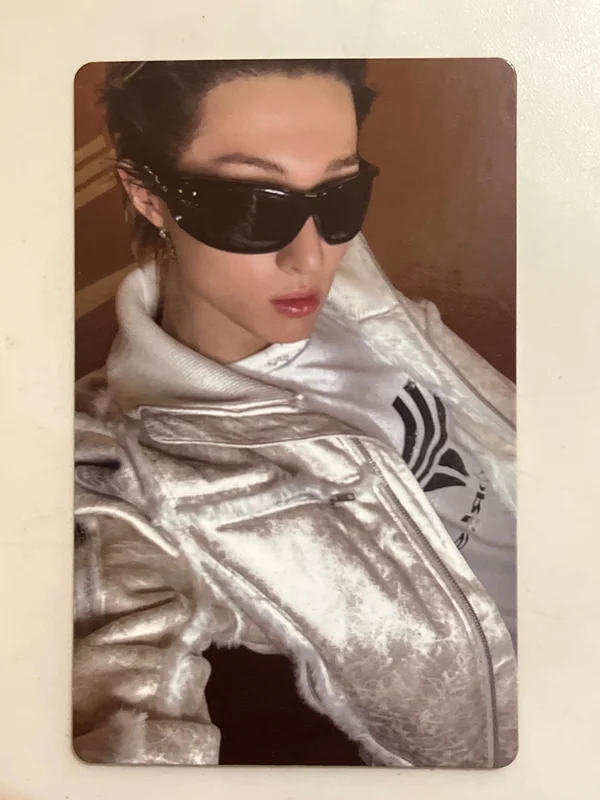 COLOR OUTSIDE THE LINES WEVERSE