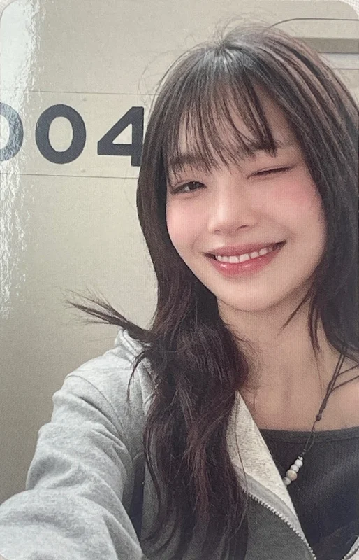 Only cry in the rain Platform ver. Gray ver.