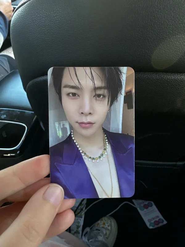 2 Baddies Photobook Ver. 2 Baddies Ver.