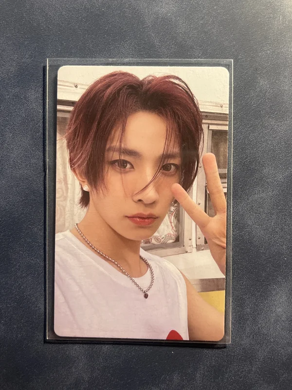 Romance: untold weverse album Ver.