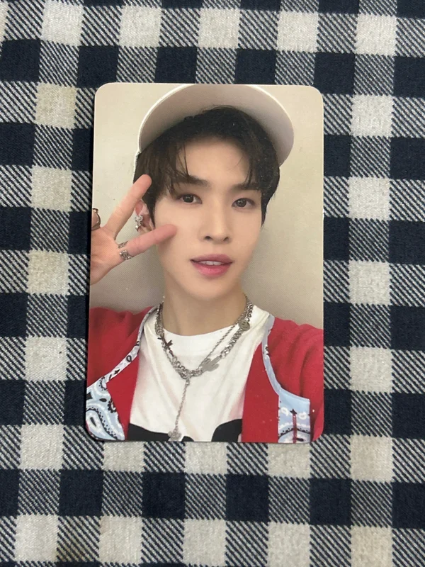 NEW WAVE POP-UP STORE TIN CASE PHOTOCARD SET