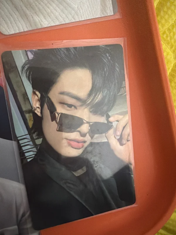 THE WORLD EP.1 : MOVEMENT A VER.