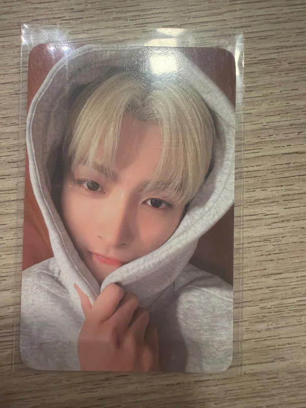 THE WORLD EP.FIN : WILL Hellolive shop LUCKY DRAW