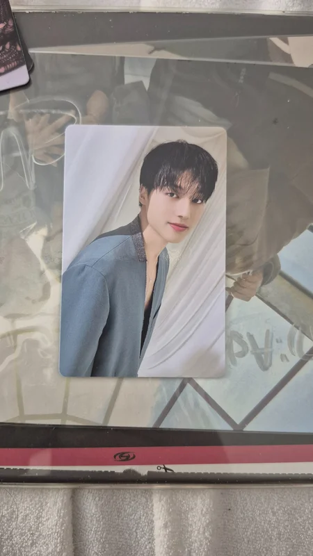 GOLDEN HOUR : Part.1 BLUE HOUR VER.