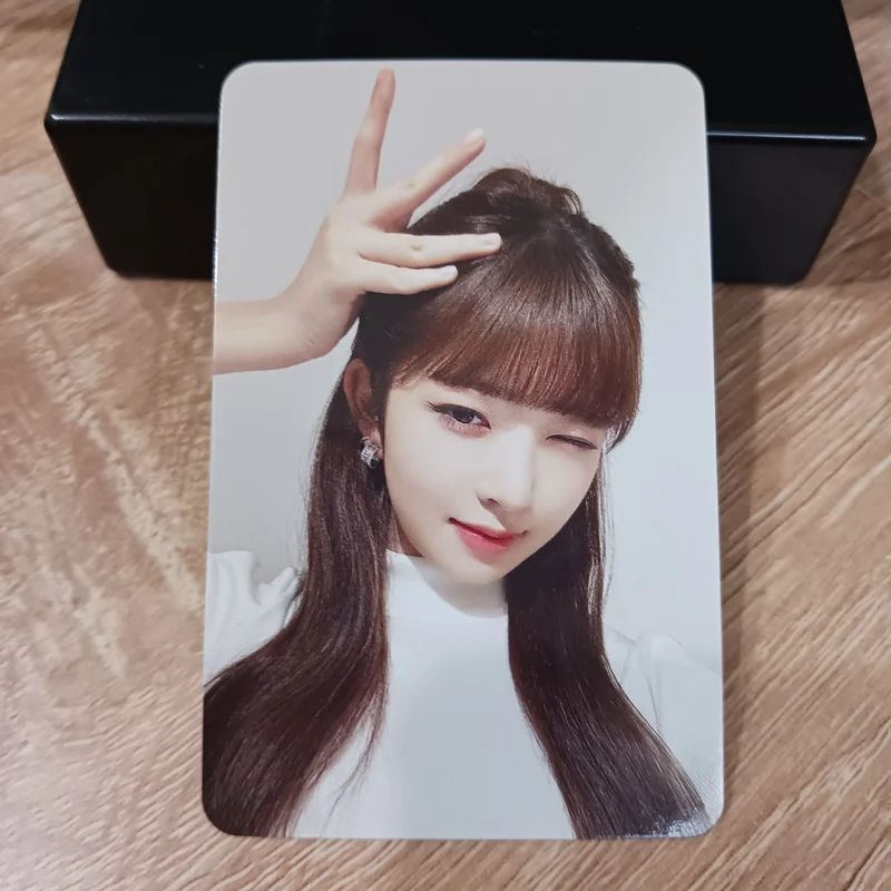 IVE THE FIRST FAN CONCERT The Prom Queens PHOTOCARD DECO SET