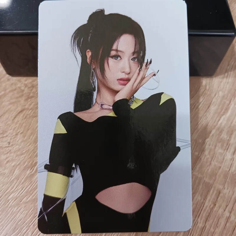 CHOOM TRADING PHOTOCARD