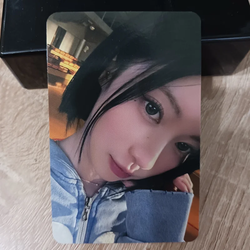 2025 BABYMONSTER 1st WORLD TOUR HELLO MONSTERS IN ASIA MIRROR PHOTOCARD HOLDER