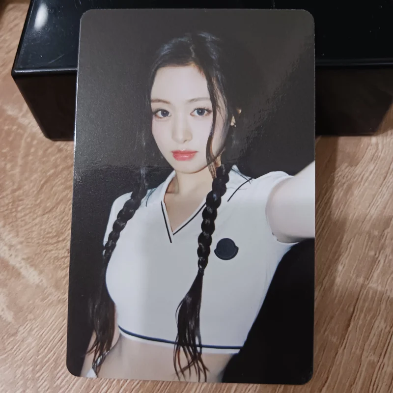 BABYMONSTER : ERA l BABYMONSTER 1st Anniversary Photobook