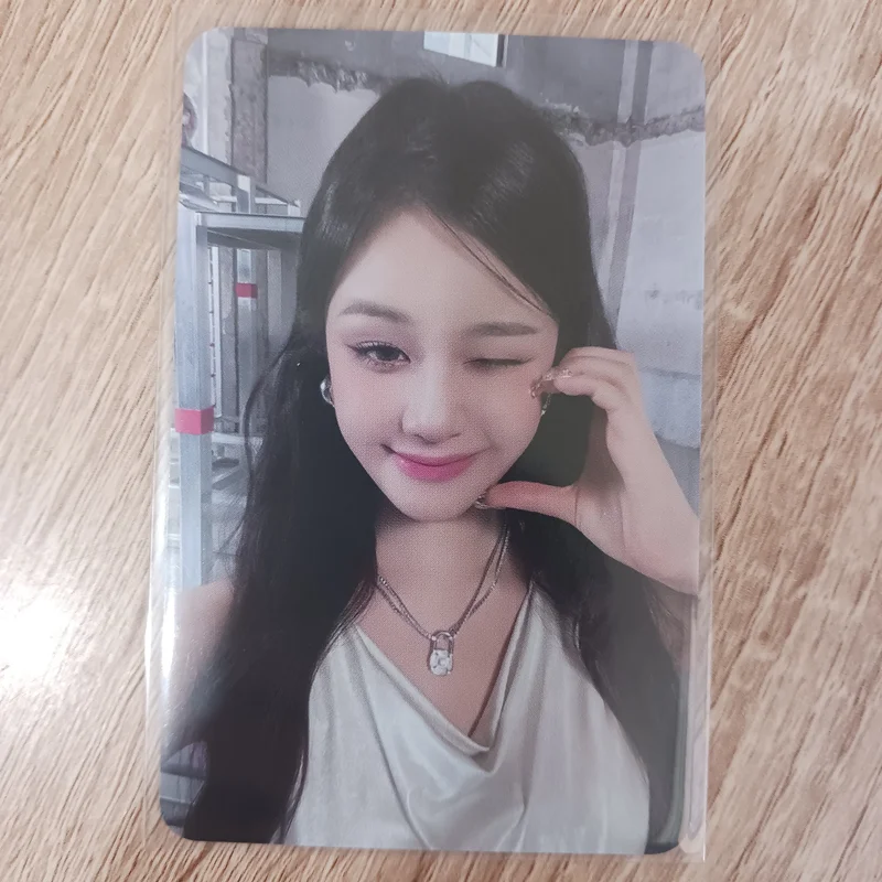 DRIP POP-UP STORE TRADING PHOTOCARD