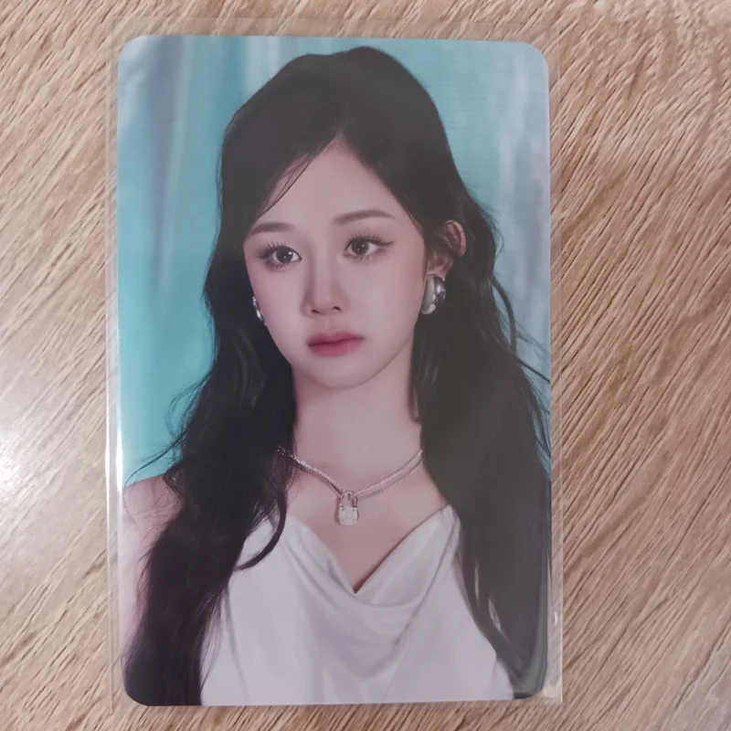 DRIP POP-UP STORE TRADING PHOTOCARD