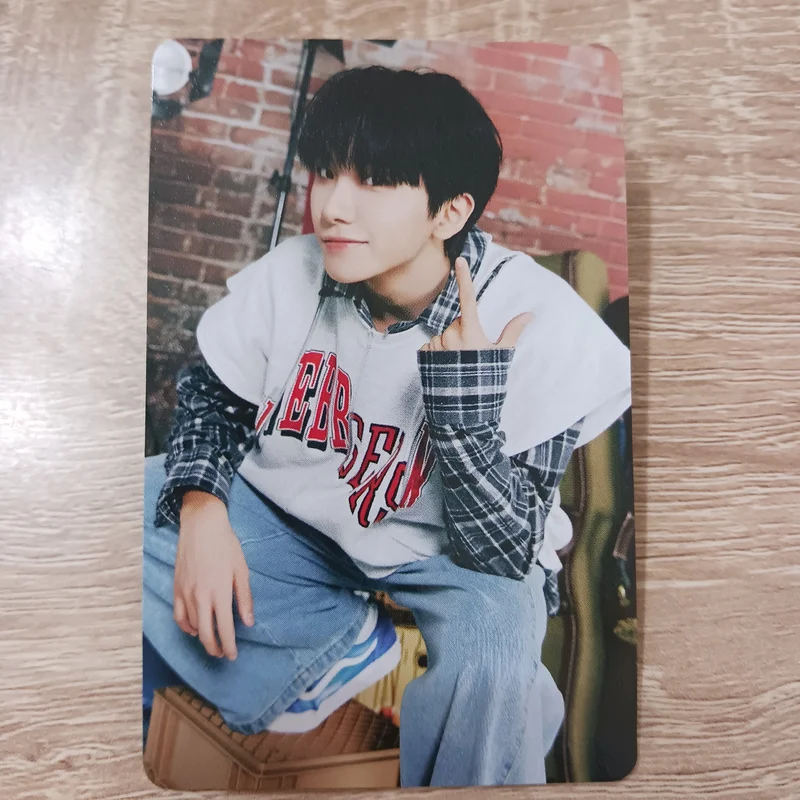 KNOCK ON Vol.1 IN JAPAN PHOTO CARD