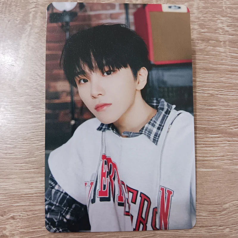 KNOCK ON Vol.1 IN JAPAN PHOTO CARD