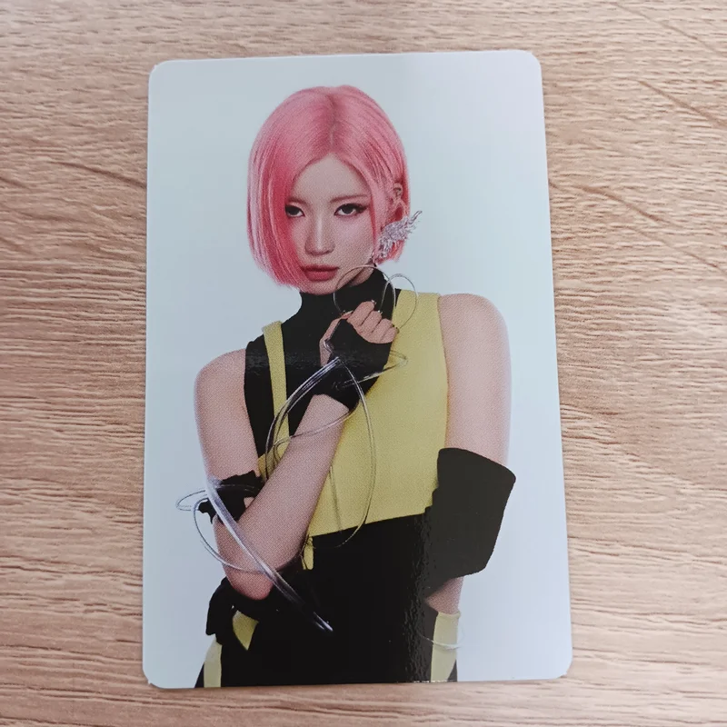 CHOOM TRADING PHOTOCARD