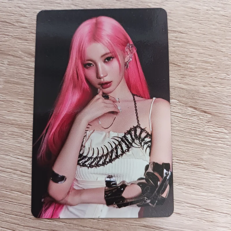 CHOOM TRADING PHOTOCARD