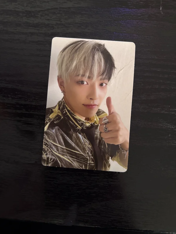 THE WORLD EP.1 : MOVEMENT DIARY VER.