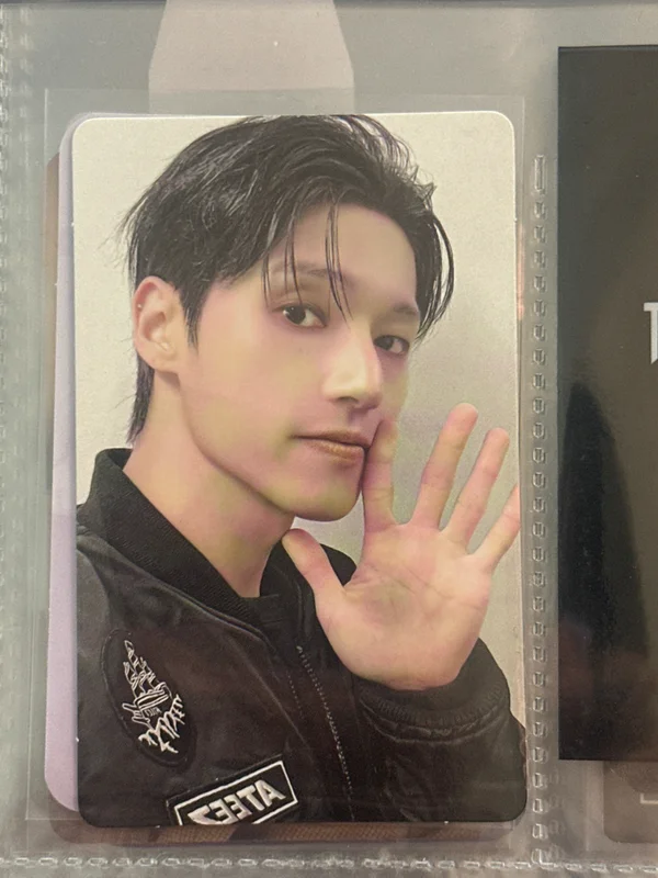 ATEEZ 7TH ANNIVERSARY OFFICIAL POP-UP '8ROOM' RANDOM PHOTOCARD PACK ver.B