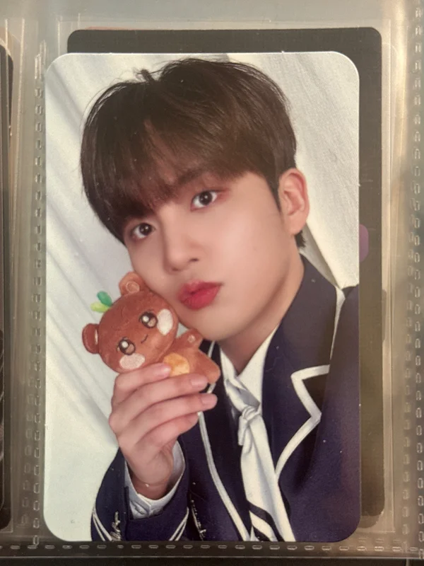 ATEEZ X ANITEEZ ADVENTURE POP-UP STORE ANITEEZ IN ILLUSION PLUSH KEYRING
