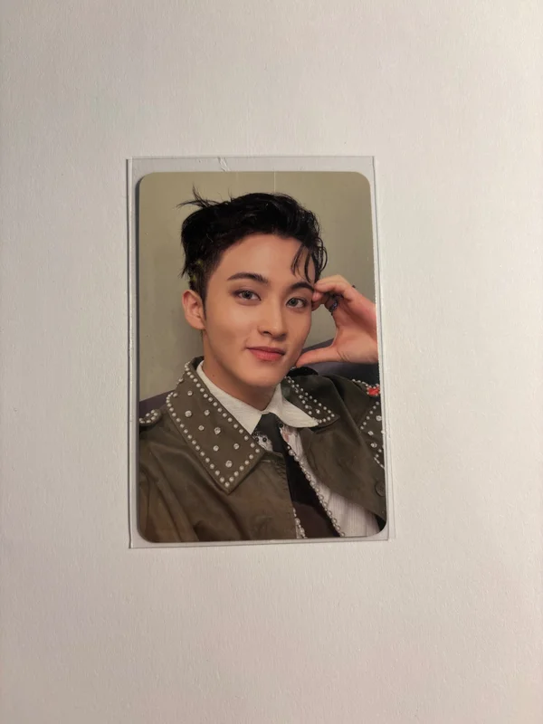 Fact Check Chandelier Ver.