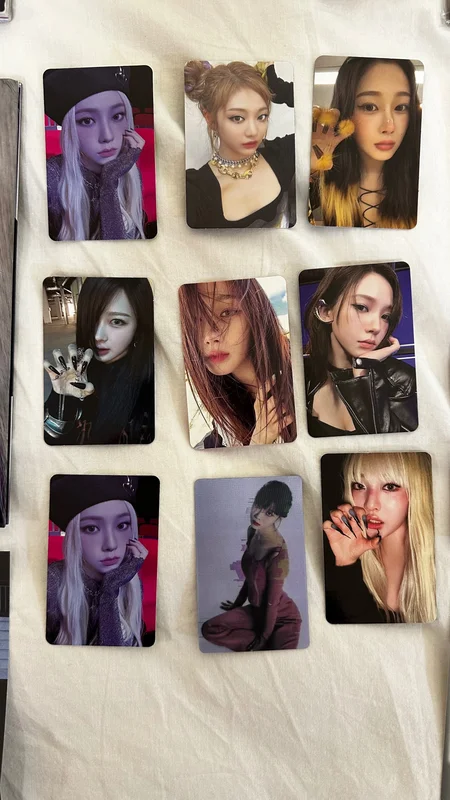 Pocamarket, aespa GISELLE Armageddon Poster Ver. K-pop Photocard