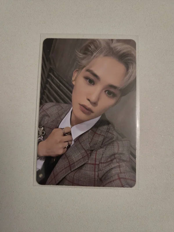 UP2U Troublemaker Ver.