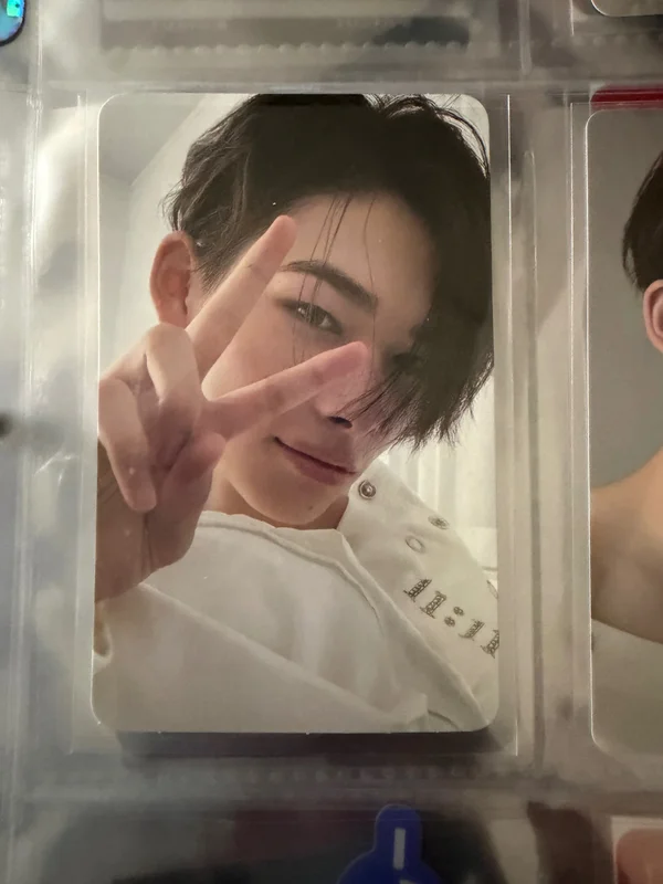 ROMANCE : UNTOLD -daydream- Weverse Albums ver.