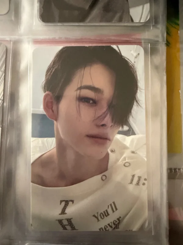 ROMANCE : UNTOLD -daydream- BLUE NOON Ver.