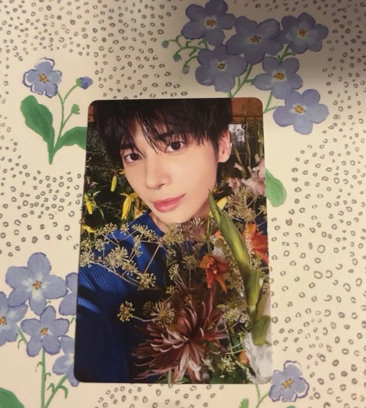 The Star Chapter: SANCTUARY Weverse Albums ver.
