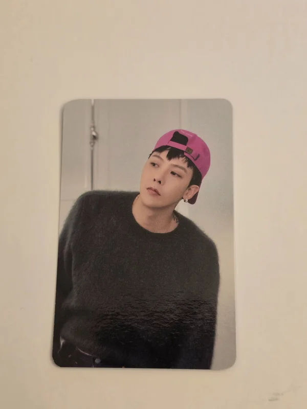 G-DRAGON OFFICIAL MEMBERSHIP 1ST FAM KIT [PETALS OF LOVE]