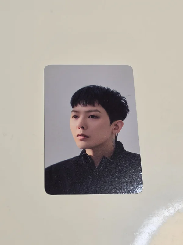 G-DRAGON OFFICIAL MEMBERSHIP 1ST FAM KIT [PETALS OF LOVE]