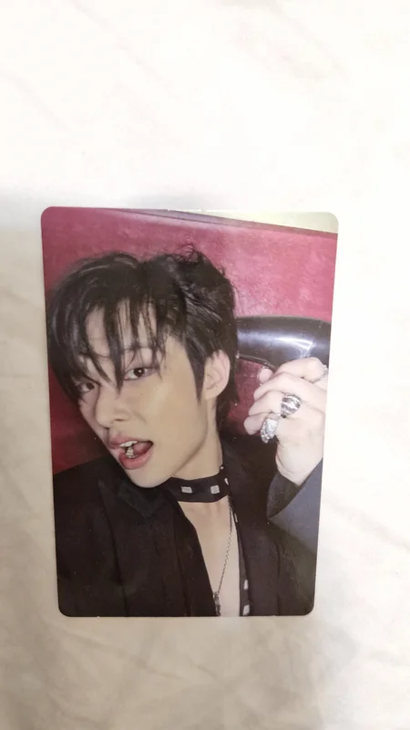 GOLDEN HOUR : Part.3 THIRST Ver. hello82 POP-UP Exclusive