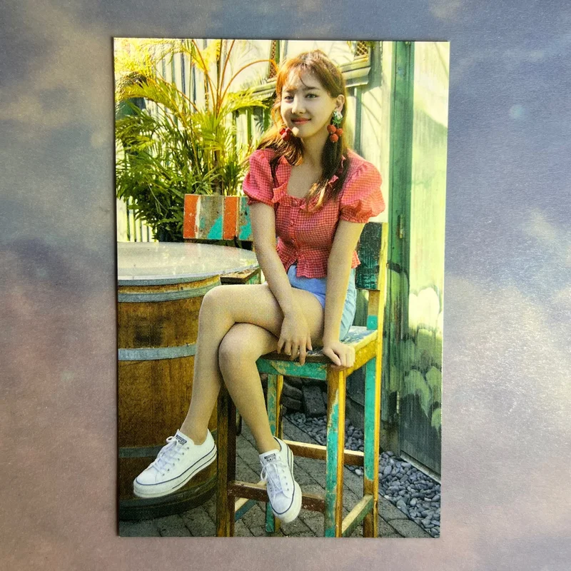 Twaii's Shop Trading Card