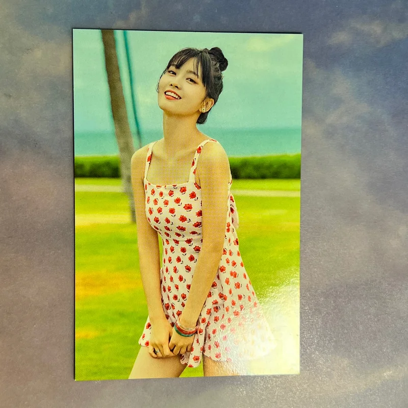 Twaii's Shop Trading Card