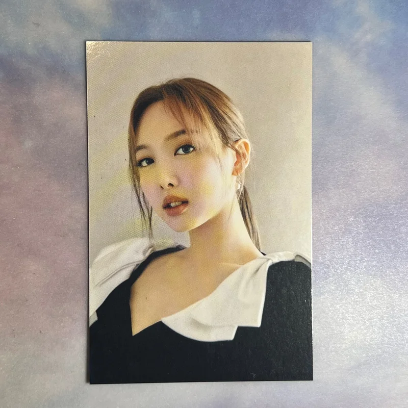 4TH WORLD TOUR 'III' Trading Card