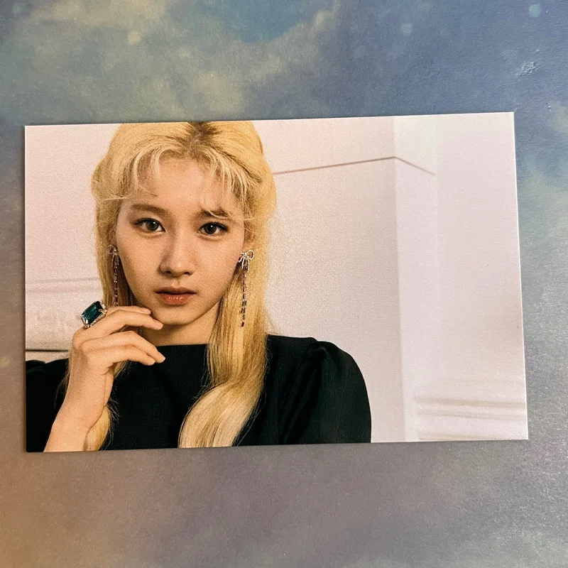 ONCE HALLOWEEN 2 TRADING CARD Sana