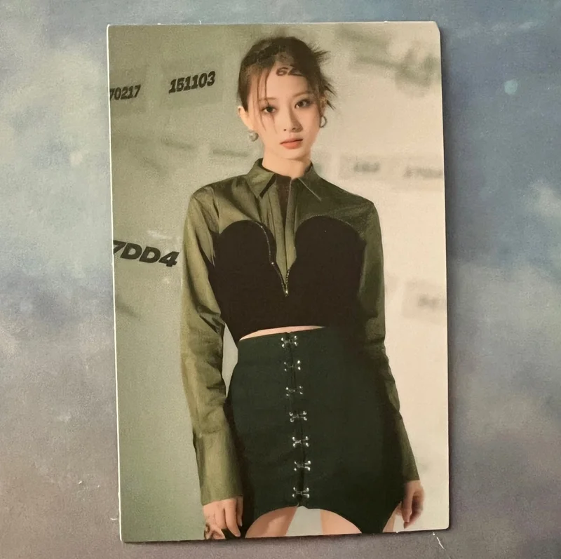 Tzuyu Between 1&2 Message Photocard