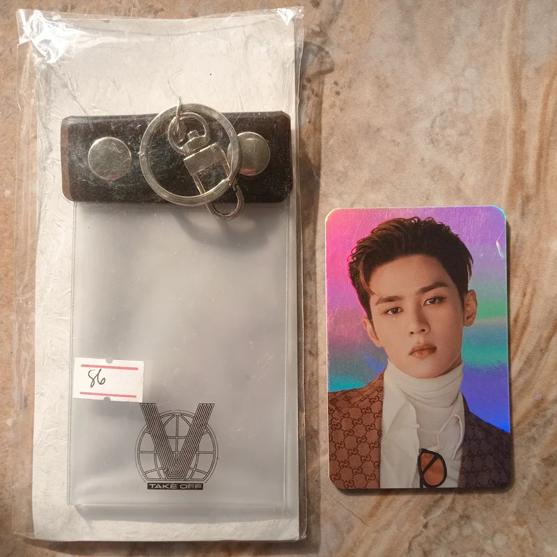 WayV Kun Take Off PHOTO KEY RING + HOLOGRAM CARD SET