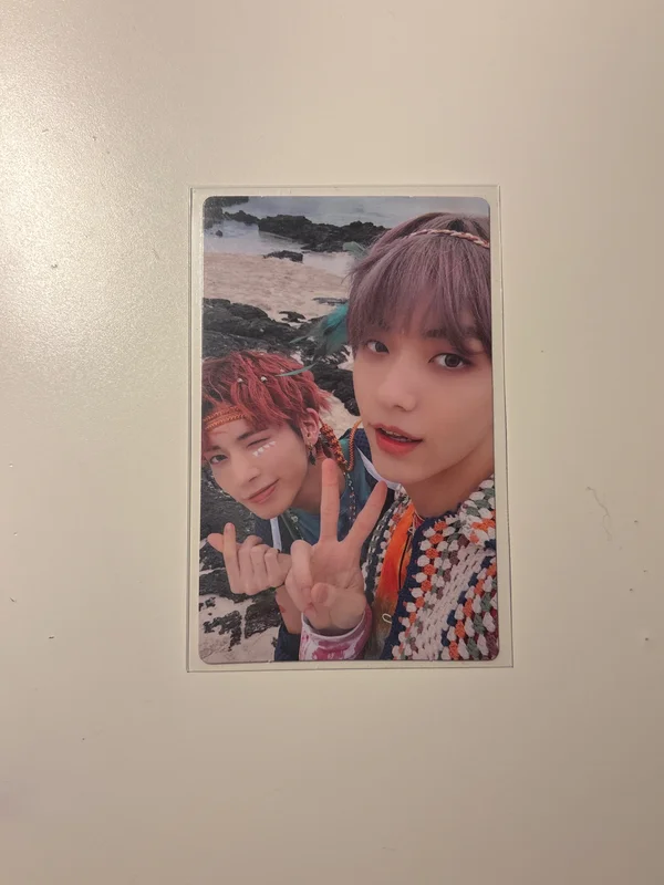 THE 2ND PHOTOBOOK H:OUR