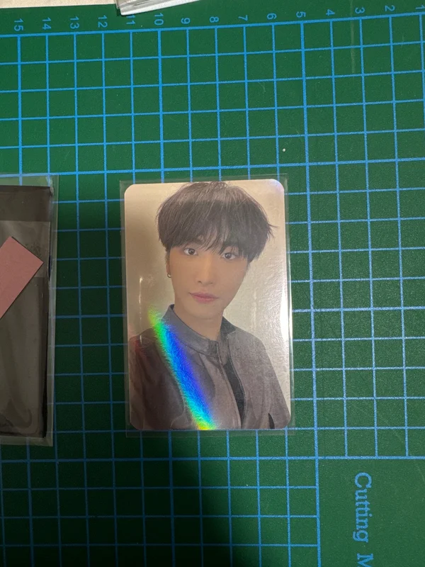 ATEEZ WORLD TOUR [THE FELLOWSHIP : BREAK THE WALL] IN EUROPE 2023 POP-UP STORE