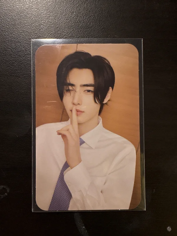 DARK MOON SPECIAL ALBUM 'MEMORABILIA' Moon ver.