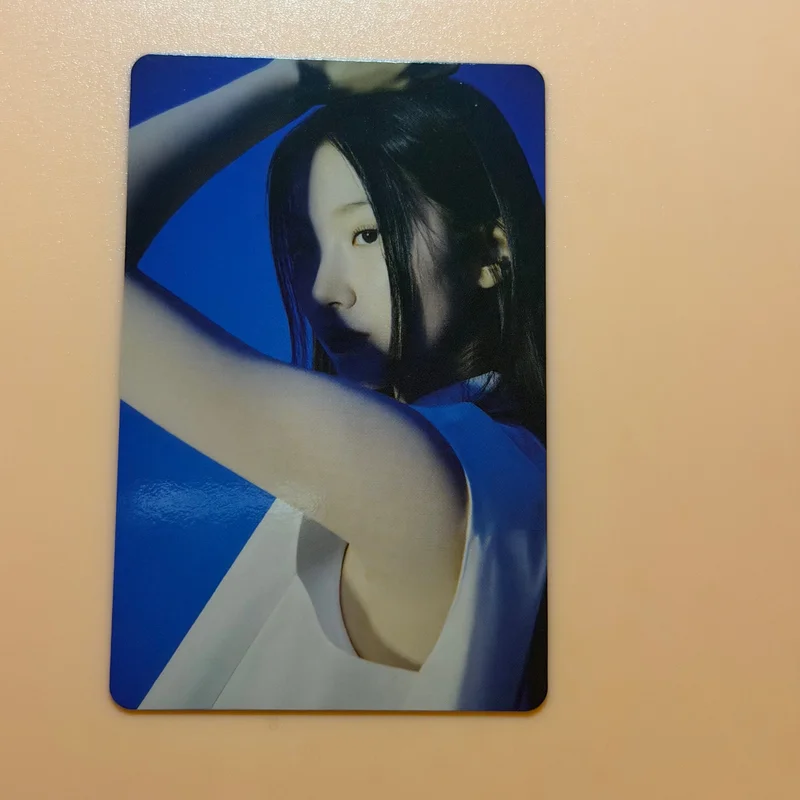 2023 LE SSERAFIM TOUR FLAME RISES IN JAPAN PHOTO CARD