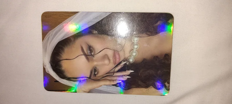 BEAUTIFUL CHAOS POP-UP STORE RANDOM TRADING CARD