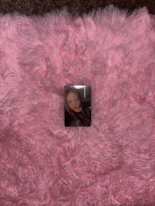 NAYEON READY TO BE