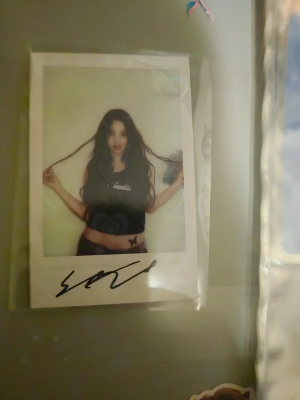 I feel APPLEMUSIC LUCKY DRAW