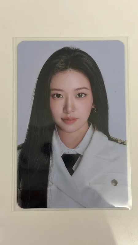 2026 IVE THE 4TH FAN CONCERT < DIVE into IVE > LIP BALM POUCH